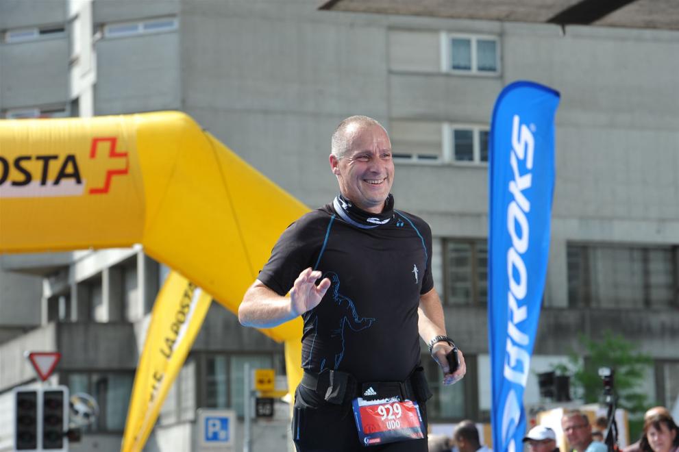Zieleinlauf 100 km von Biel - 10:33 Uhr